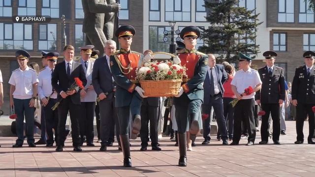 В Барнауле почтили память начала ВОВ