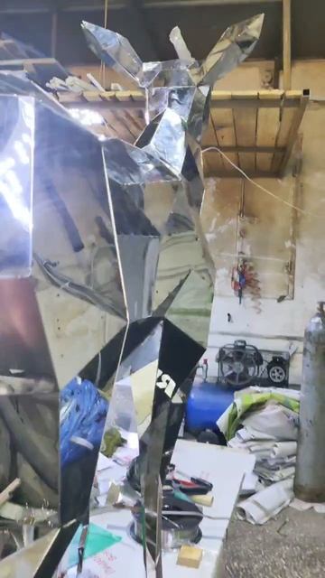 Полигональная скульптура оленя
