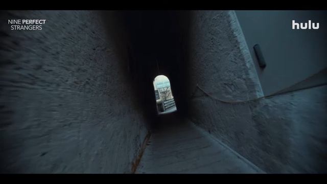 Трейлер Девять совсем незнакомых людей
