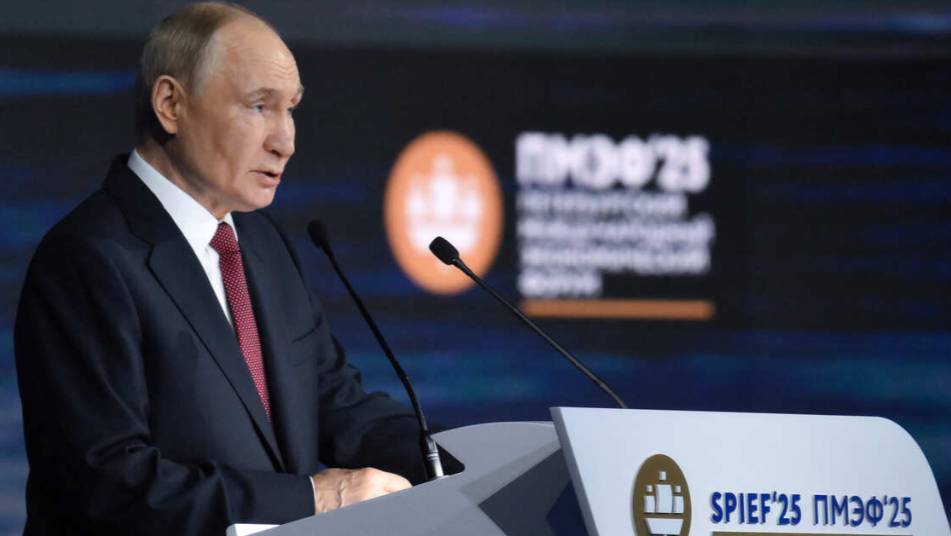 Путин поручил подготовить стратегию по развитию креативной экономики