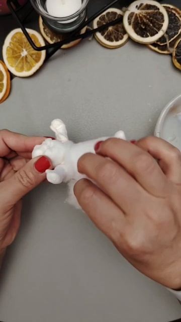 Делаю деду Морозика лицо, шубу, шапку