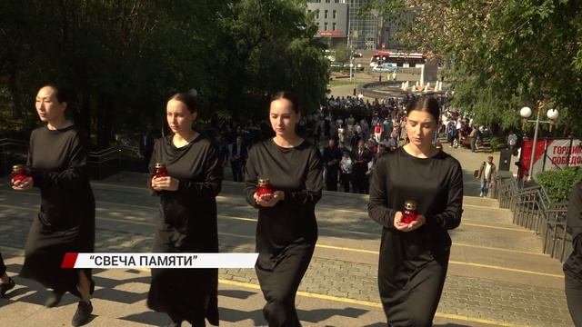 В Улан-Удэ зажгли свечи в День памяти и скорби