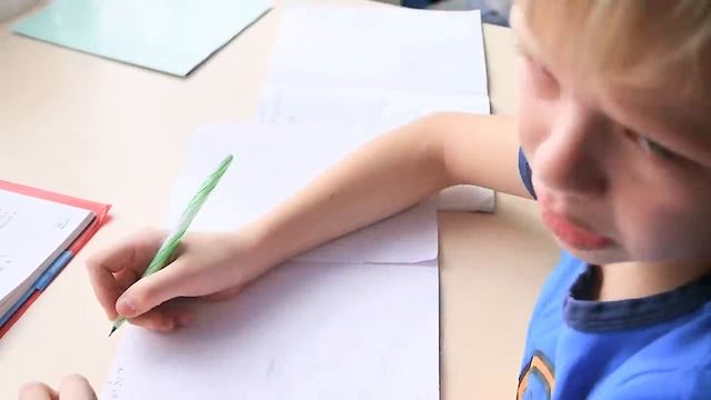Детская задача про телевизоры. Делаем домашние задания по математике. 🤣🤣🤣