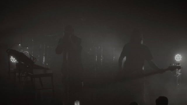 A Swarm Of The Sun - The Burning Wall (Live)