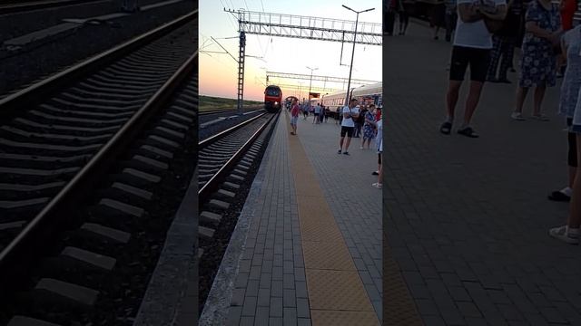 Локомотив Крымская железная дорога и локомотив РЖД