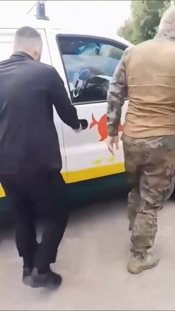 Очередной доброволец попал в лапы к ТЦКашникам !!!