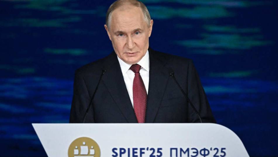 Путин: рецессии и стагнации ни в коем случае нельзя допустить