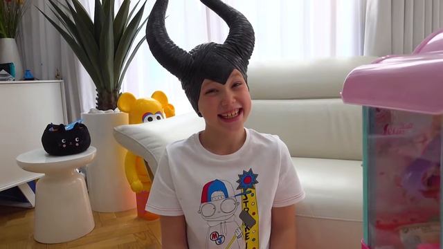 Мистер Макс Катя и Макс история про игру