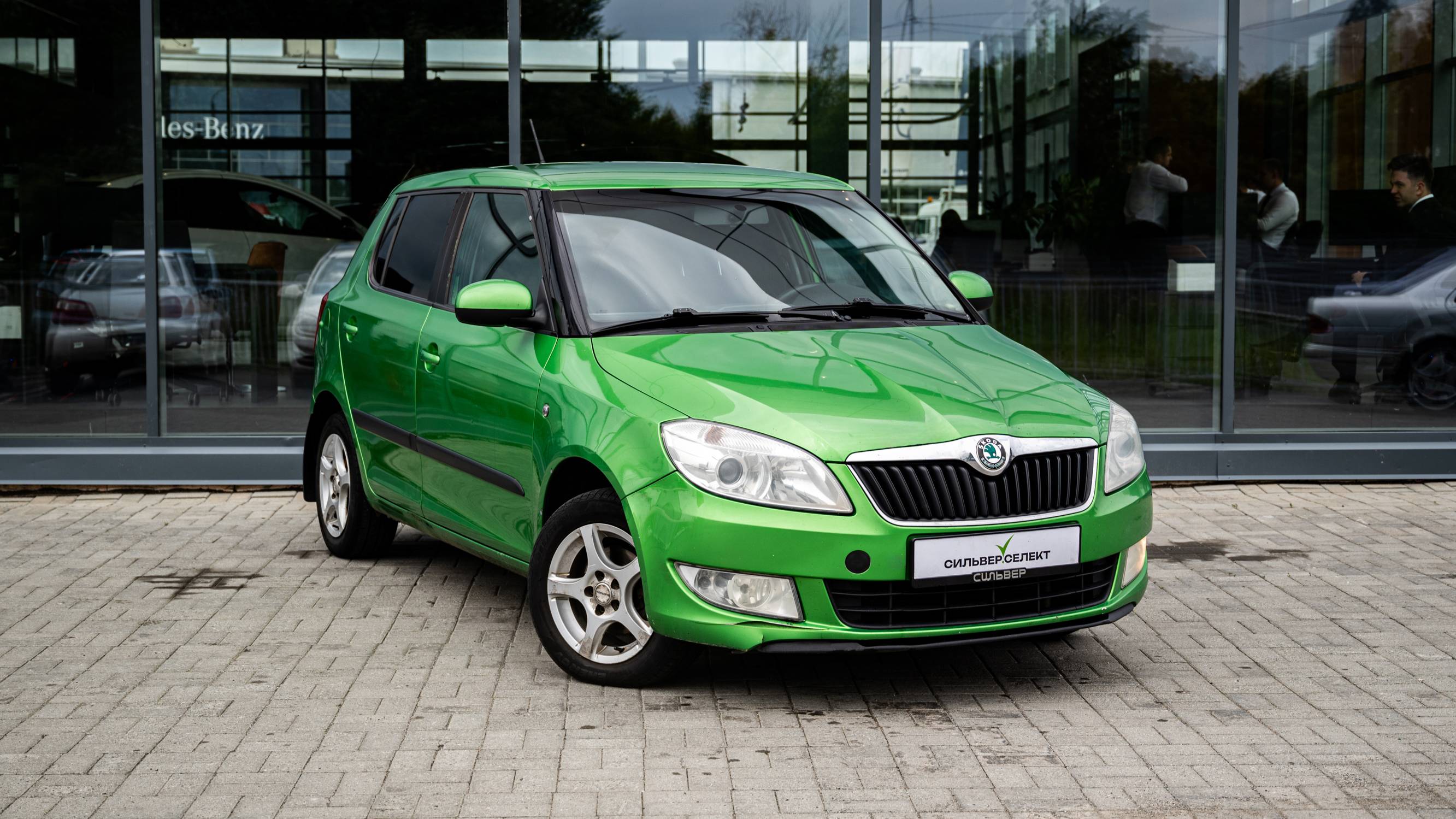 Skoda FABIA ЗЕЛЕНЫЙ