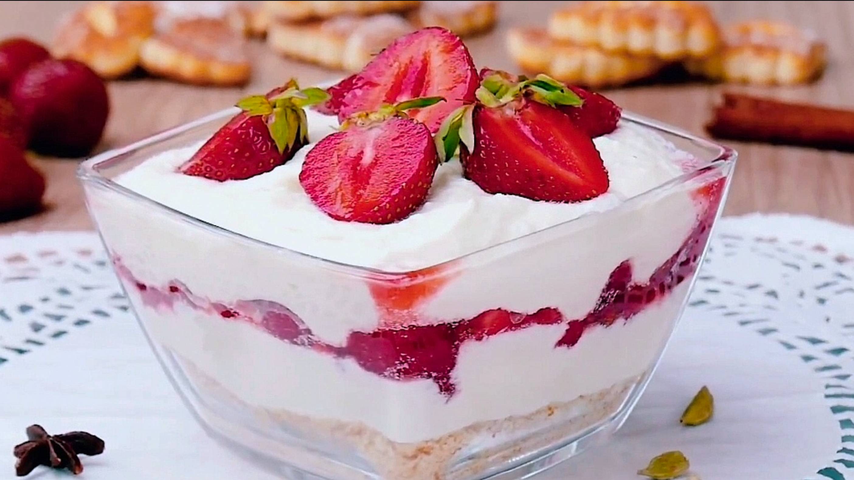 КЛУБНИКА С ТВОРОГОМ десерт😋