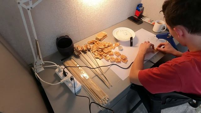 Делаю букет из атластной ленты часть2