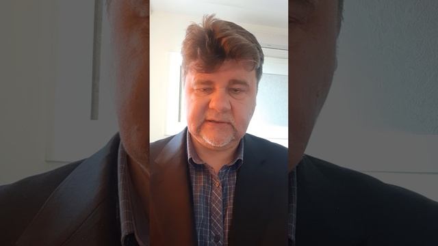 В каких случаях сотрудник ГАИ вправе потребовать от водителя пройти в свой служебный автомобиль?