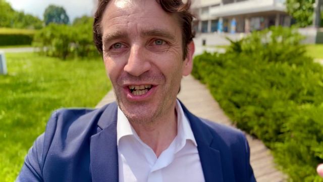 Надо ли поступать в Театральный ВУЗ, если у меня нетипичная внешность?