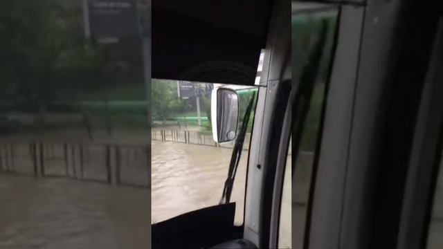 В Сочи потоп. 23 июня, ливень и град