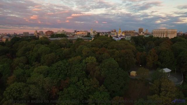 Клип, созданный на суперкомпьютере - потрясающе или пугающе - Семь причин для секса в подъезде -- Ал