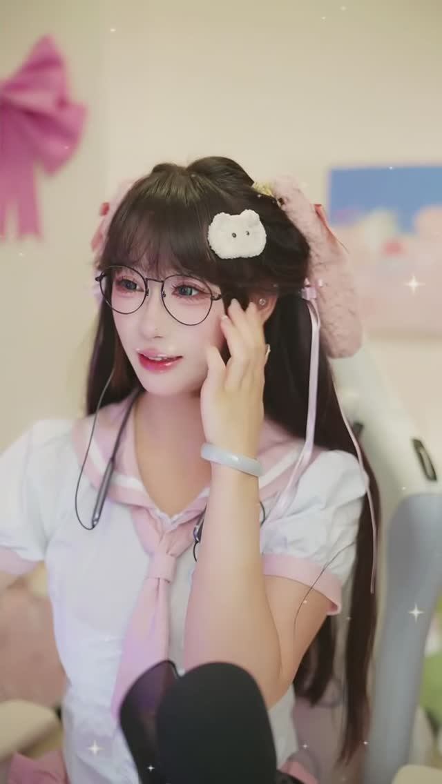 Live JIANG JIANG ( 酱酱呀jiang) 23.06.2025 22:42 China time