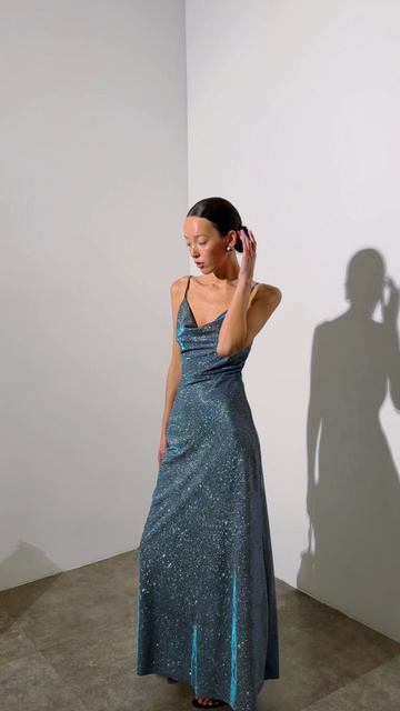 Вечернее платье Brilliance цвета лазурь