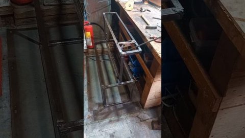 Обновил крыльцо