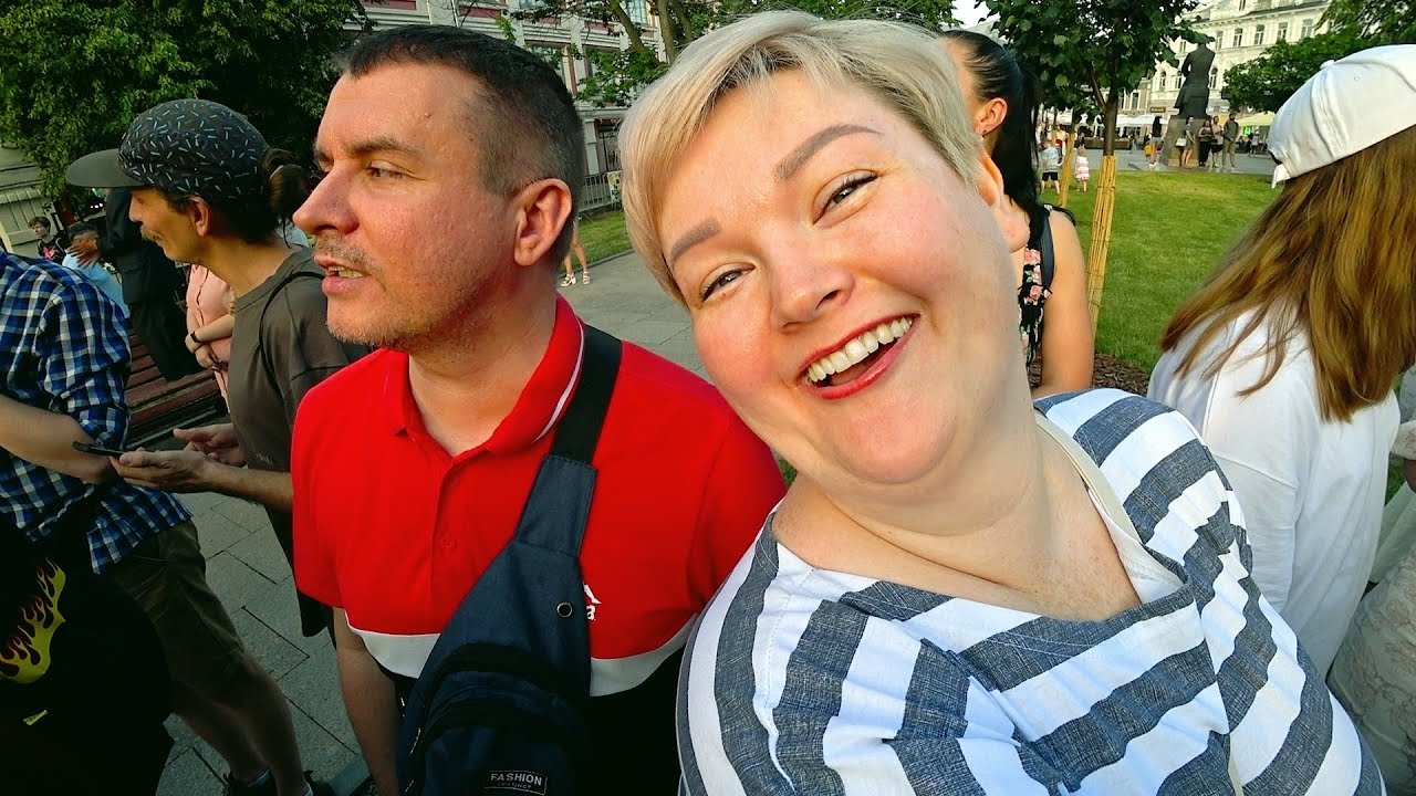 ПИРАТСКАЯ ЖИЗНЬ В УГАРЕ #пиратскаяжизнь #смех #комиссар #топ #опилки #куча #кингконг #трэш #песни