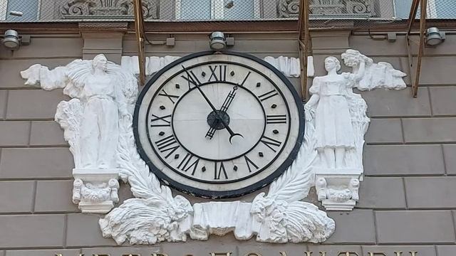 Часы Московского метро (1)