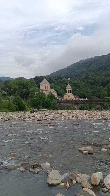 на речке
