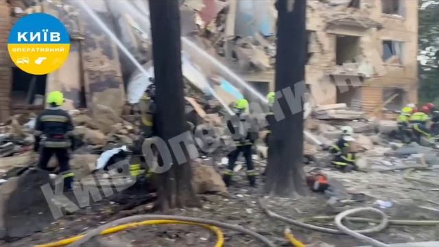 Активная работа украинского ПВО по домам в Киеве