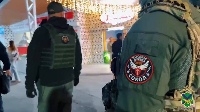 Сотрудники полиции и дружинники провели рейды во Фрунзенском районе Владивостока