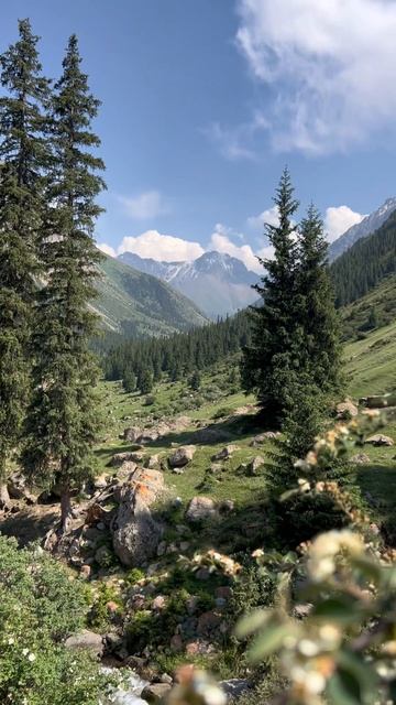 Киргизия. Водопад Чаша Манаса