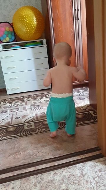 Рома ходит и чешет пузик, 14:45, 23.06.2025