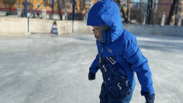 KirMix - Первый раз на коньках