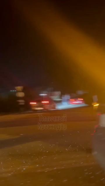 23-06-2025.Лкгковушка загорелась в результате ДТП на Ростовском шоссе.