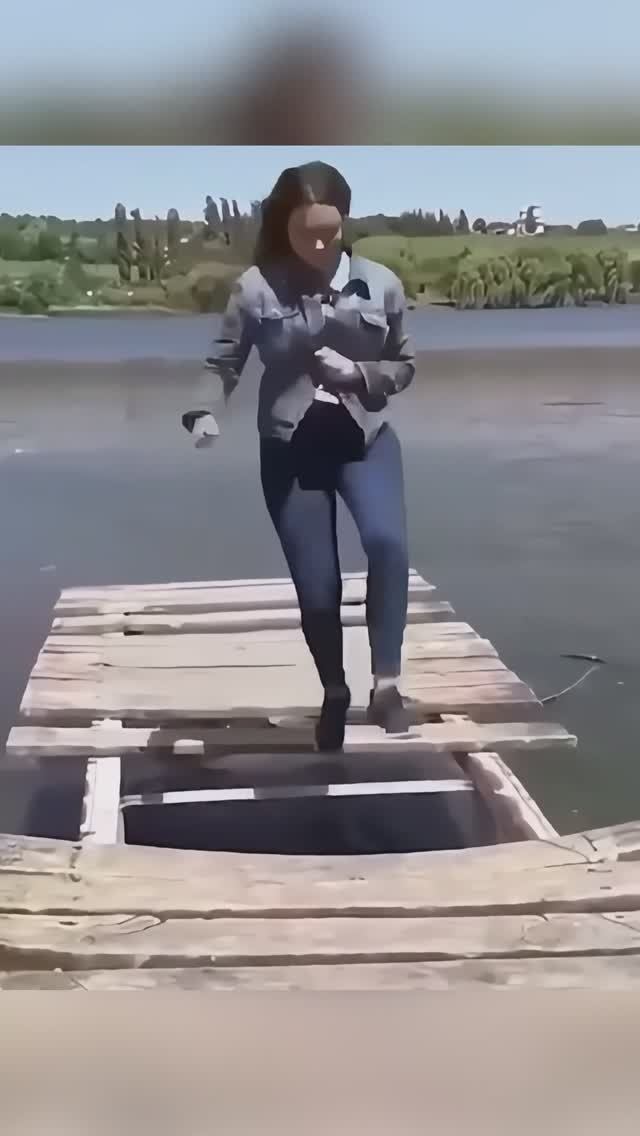 Странные они😂