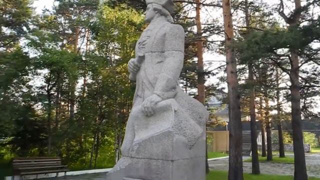 9. Г.И, Шелихов (памятник)