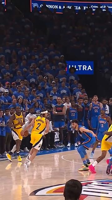 Andrew Nembhard gets shifty & nails the three before half!