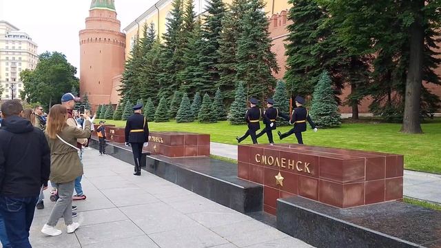 Красная площадь. Смена караула.