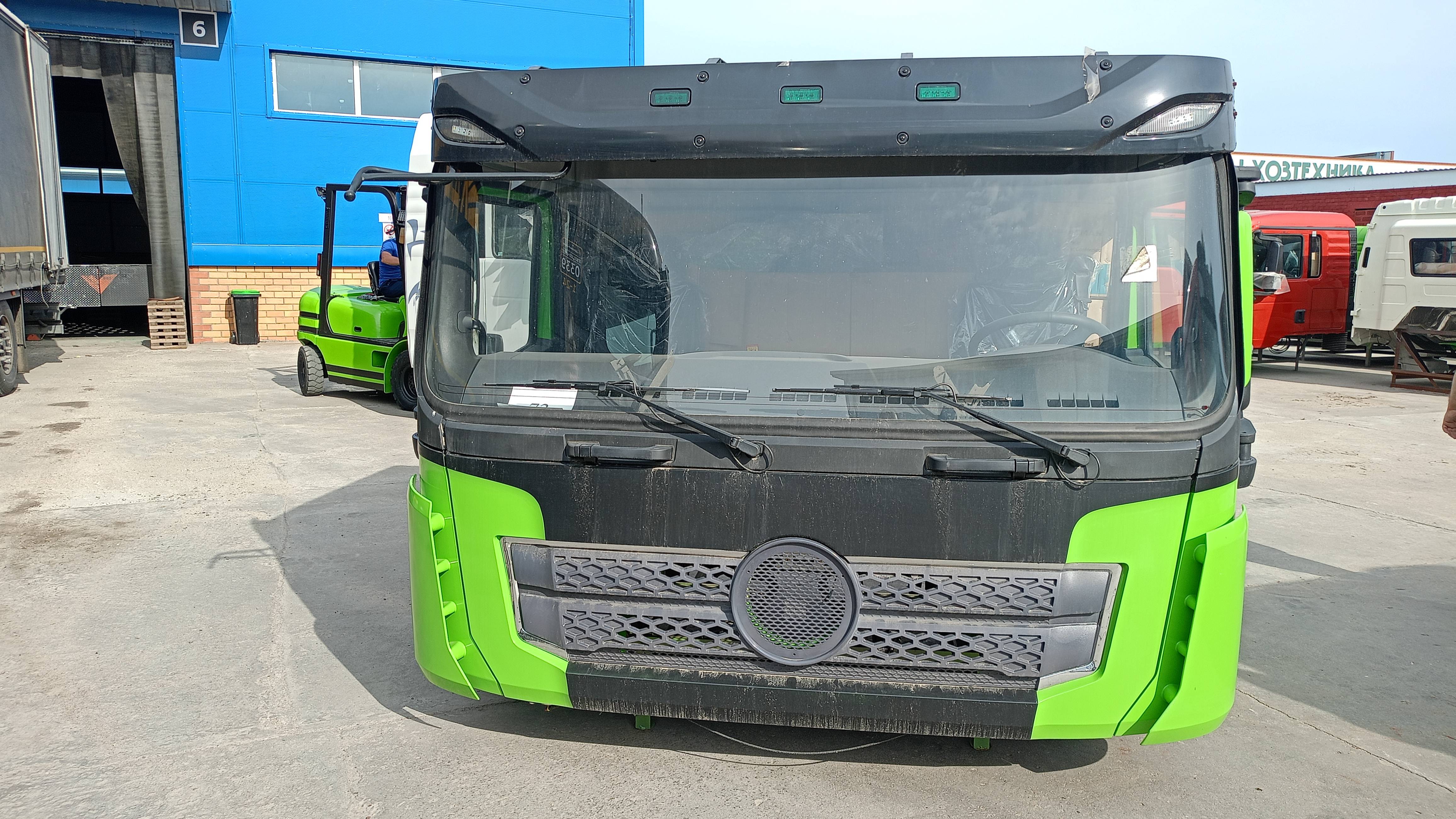 Shacman X3000 зеленая самосвал