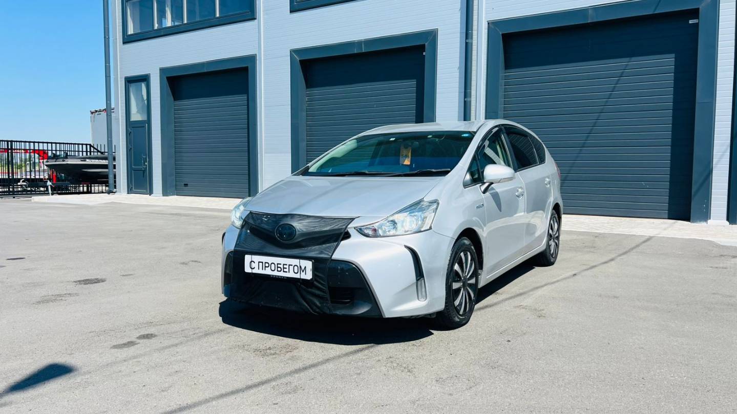 Toyota Prius Alpha, 2019 год