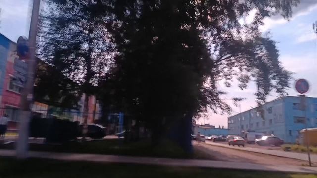 КИРОВ. ПРОСПЕКТ СТРОИТЕЛЕЙ