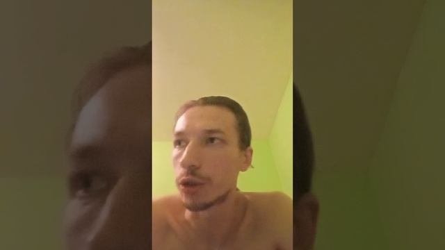 Если общество выставляет кого то в плохом свете не видитесь на это