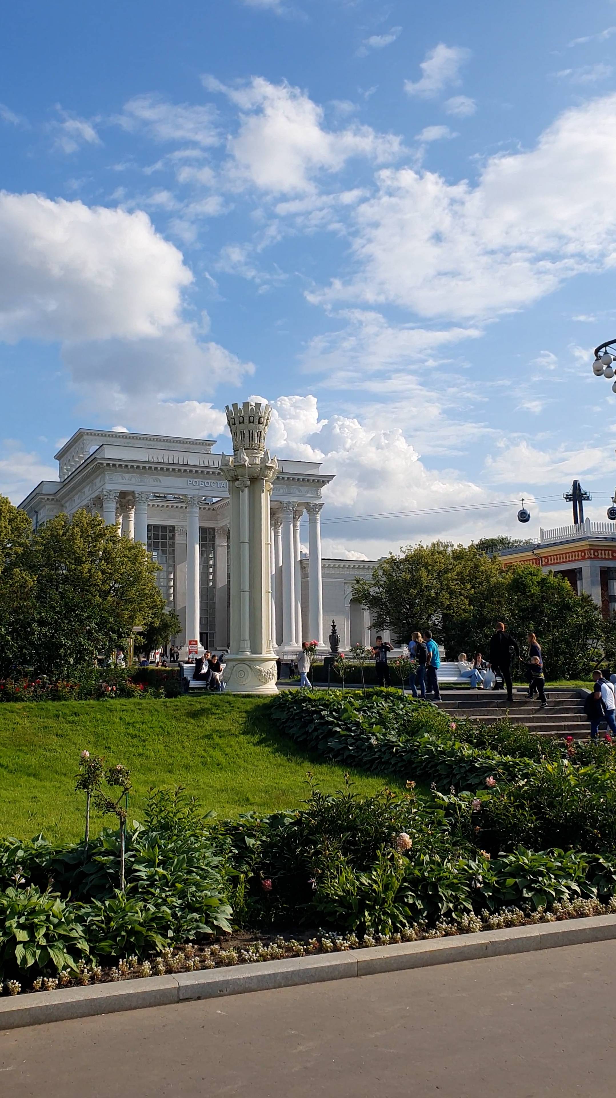 ВДНХ — сердце московских прогулок!