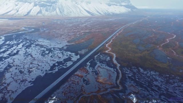 Кадры и ритм превращают реальность в сон наяву - De Facto -- Chad Crouch -- Odyssey