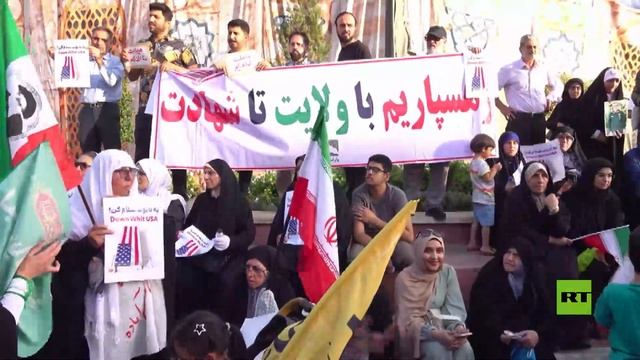 بحضور رئيس إيران.. تظاهرة حاشدة وسط طهران تنديدا بالهجوم الأمريكي