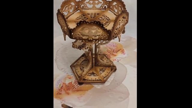 Ваза конфетница. 06.25г.