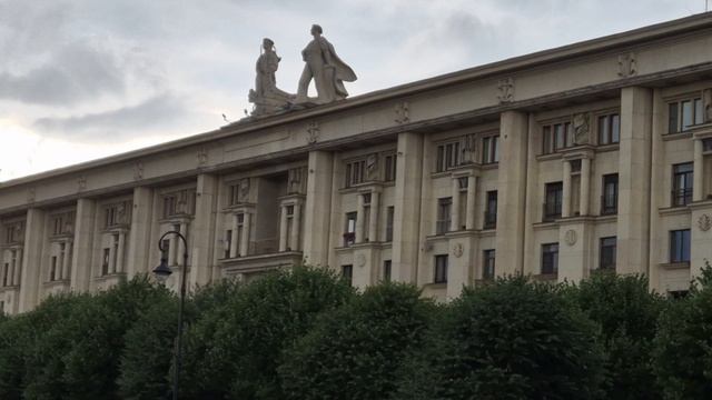 Ни то, ни другое