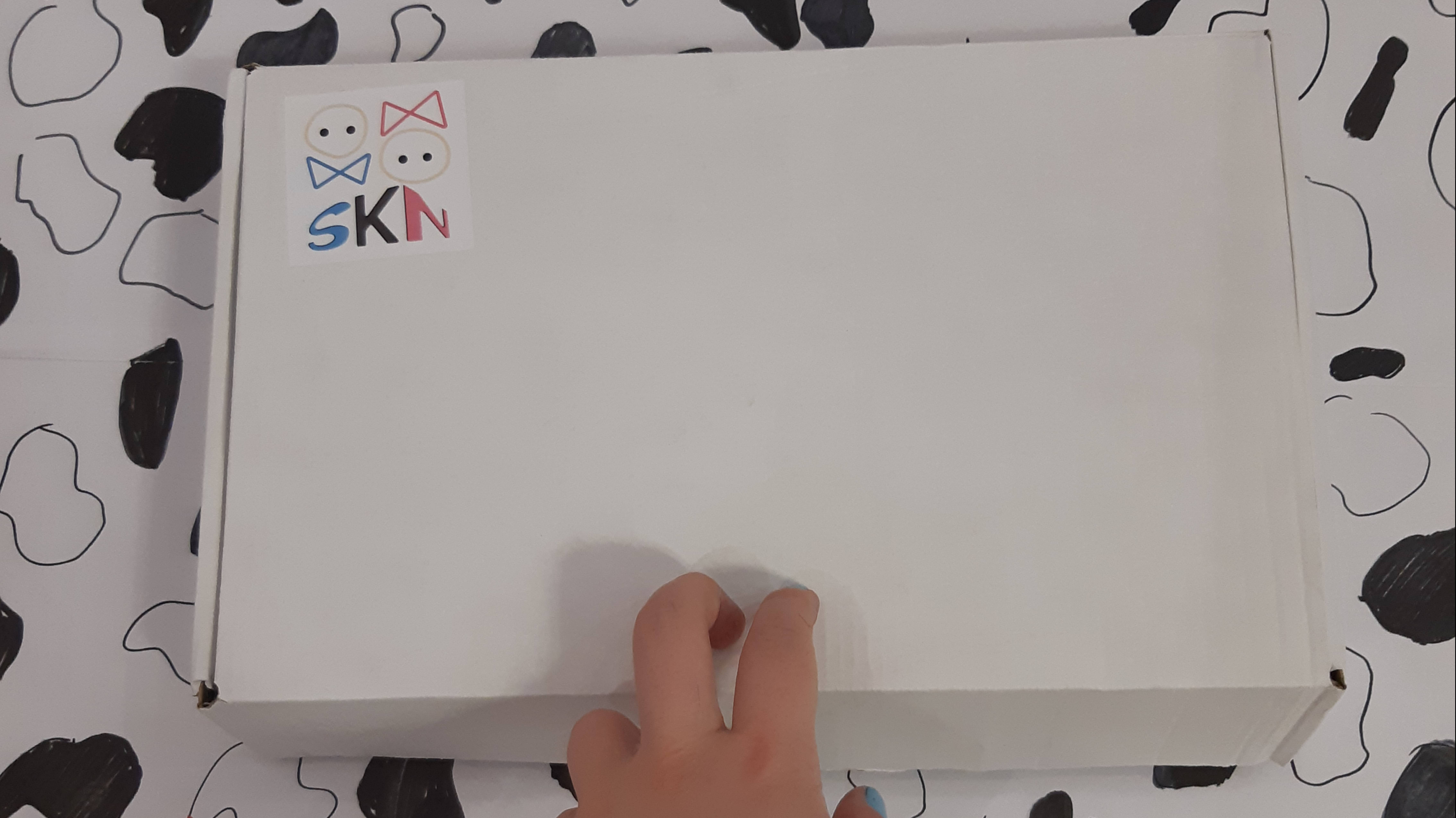 Распаковка моего подарка на др!! 🥳🎁N°1 новый фон !/Рианнка/!