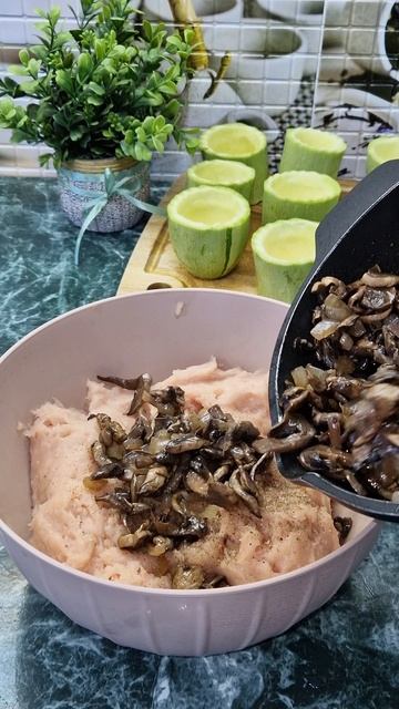 любимый рецепт#кабачки#фаршированные #новыйрецепт #вкуснопростоибюджетно