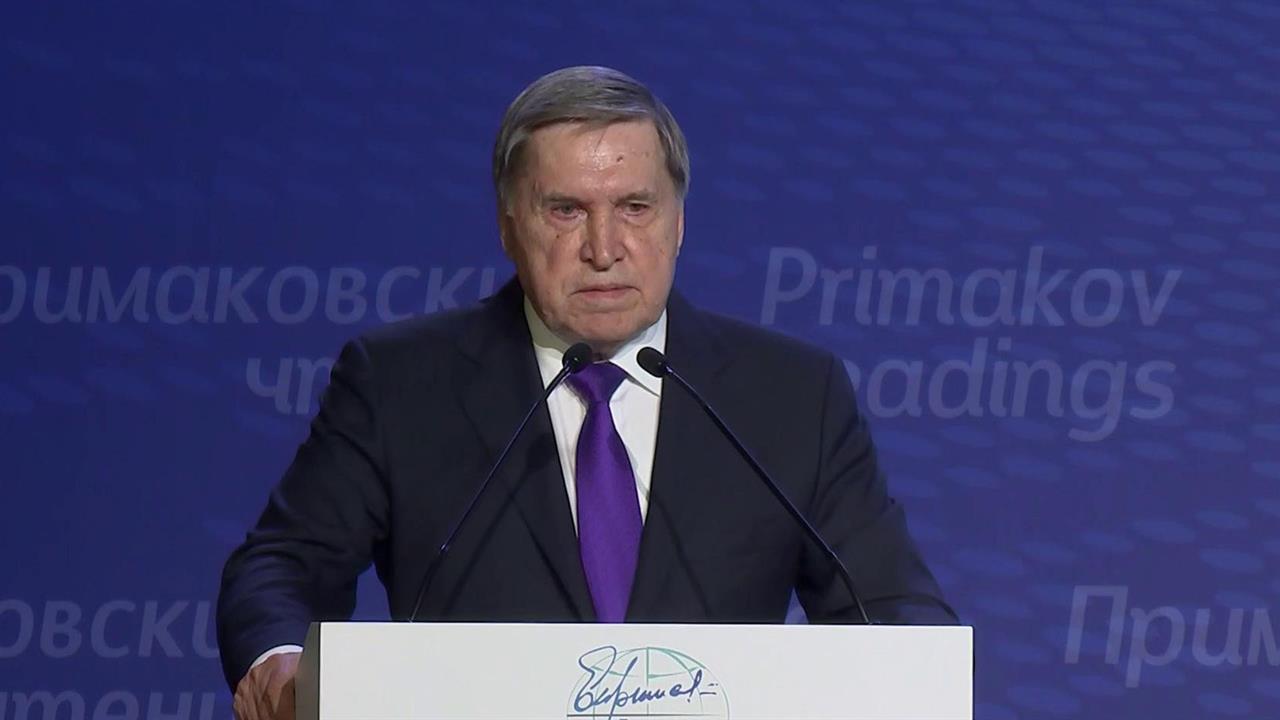 Приветствие участникам "Примаковских чтений" от Владимира Путина зачитал Юрий Ушаков