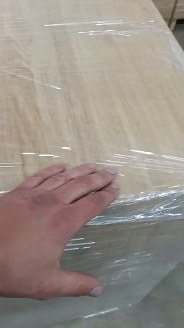 Барная стойка "Водопод" из дубового цельноламельного  мебельного щита.