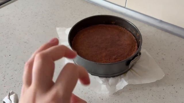САМВЕЛ АДАМЯН, МИСС ВОНГ, ПЕКУ ИЗЫСКАННЫЙ МИНДАЛЬНЫЙ ПИРОГ С ЛИМОНОМ, ИСТЕРЮ ПОД ВЕЧЕР..
