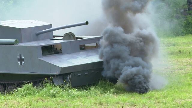 Военно-историческая реконструкция «Рождённая боем на поле Бородинском 5-я Краснознаменная...»